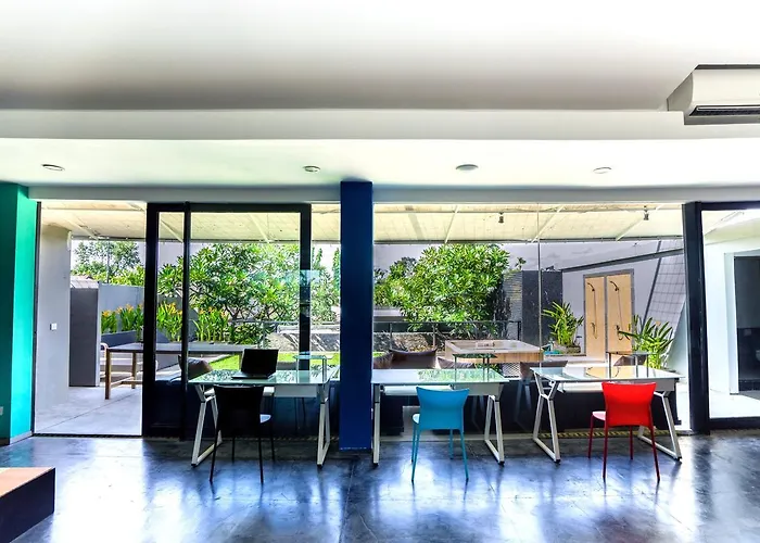 Hostal Cozy Bobo Seminyak